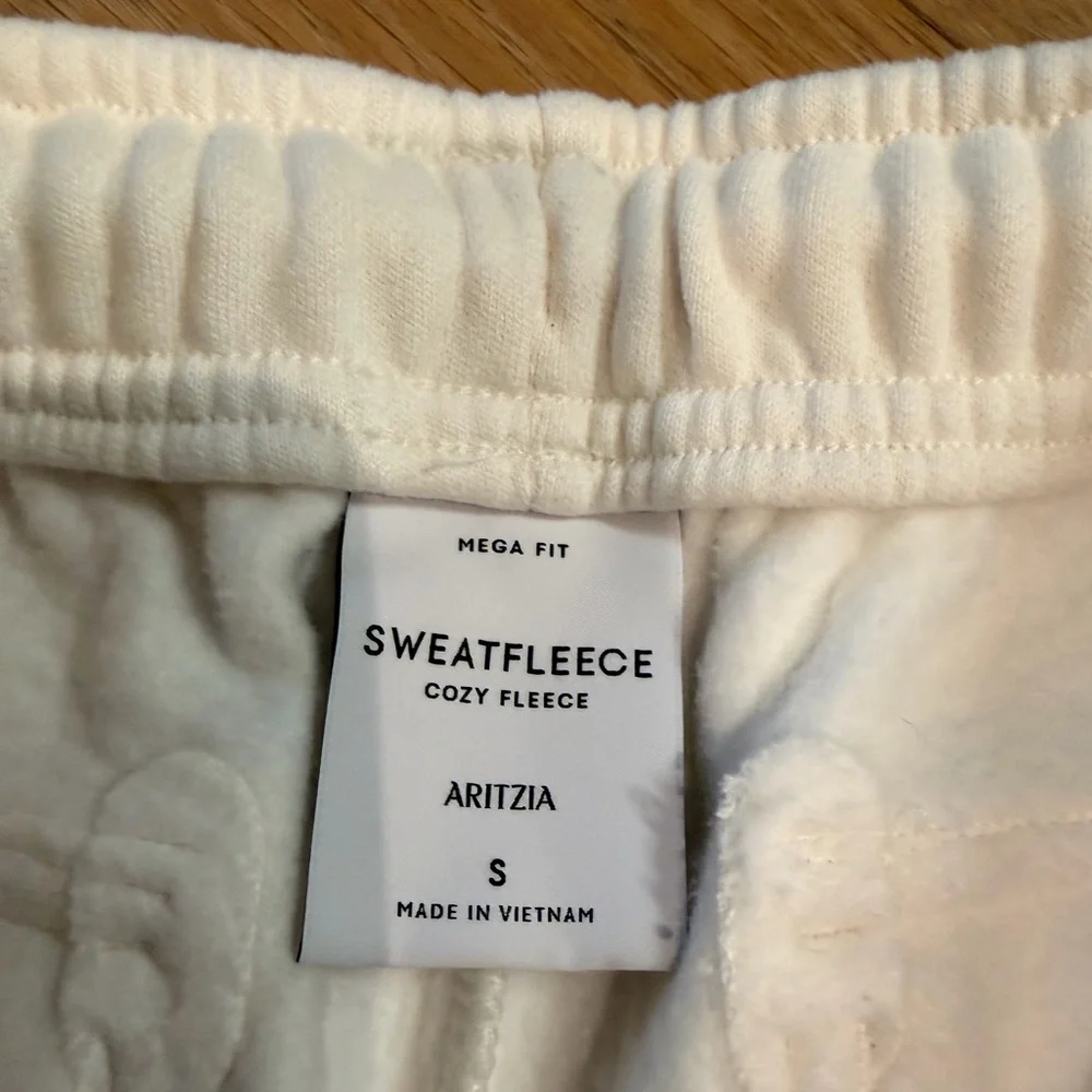 Aritzia Cream Sweatfleece Cozy Jogger - Picture 3 of 5